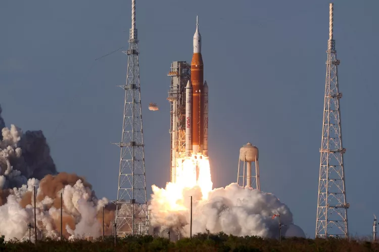 Artemis II Launch (Image copyright: NASA/Michael DeMocker)